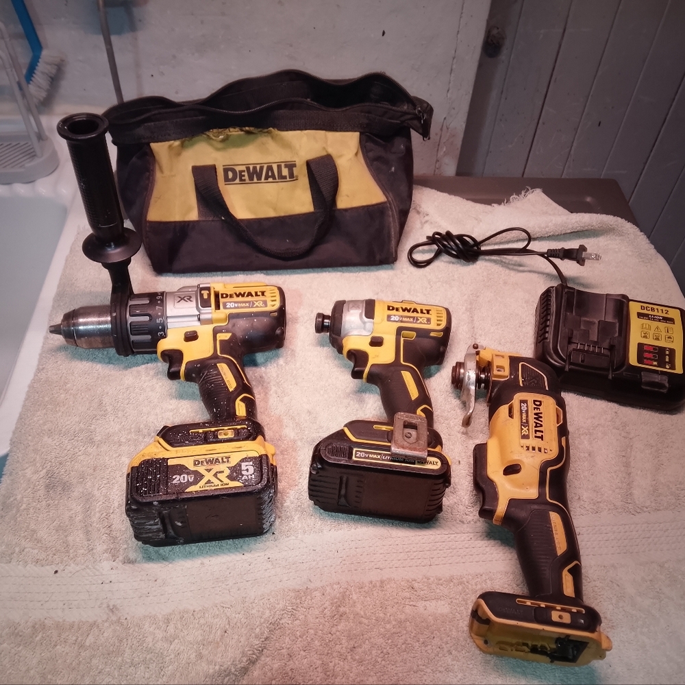 DEWALT XR BRUSHLESS 3  TOOL SET